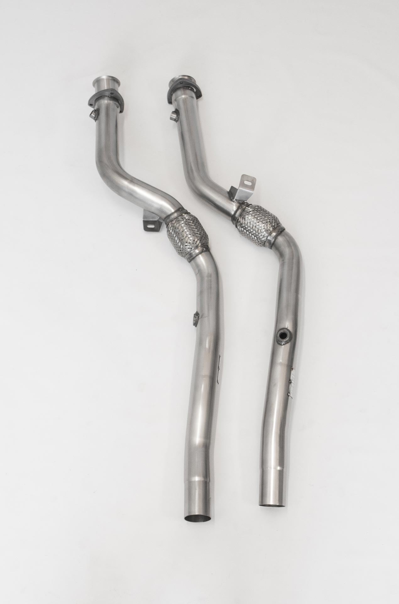 Milltek Exhaust  Audi S4 4.2 V8 QUATTRO B6 SALOON AVANT AND CABRIOLET Cat Replacement Pipes SSXAU289